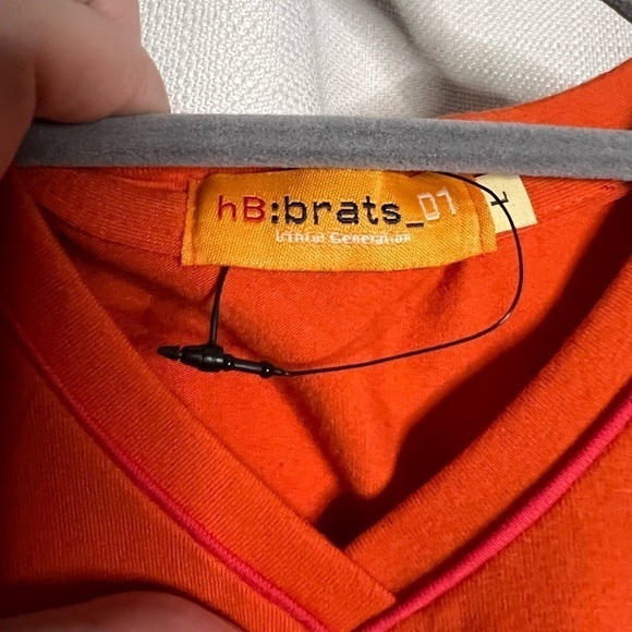 hB:Brats_01 Orange Vneck Crop Top Large - Picture 3 of 8